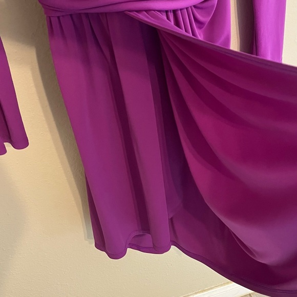 Express Draped V-Neck Strong Shoulder Mini Dress - Small - Picture 6 of 15